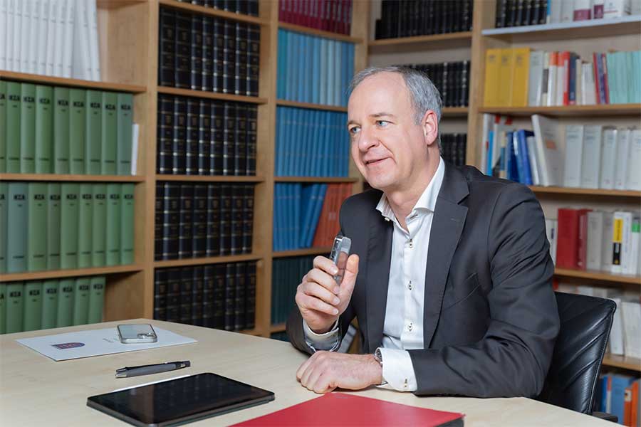 Rechtsanwalt und Notar Alexander Schade